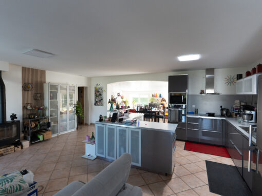 Interview de notre client : Son puits de lumière Solatube a transformé sa maison ! Interview de notre client : Son puits de lumière Solatube a transformé sa maison !