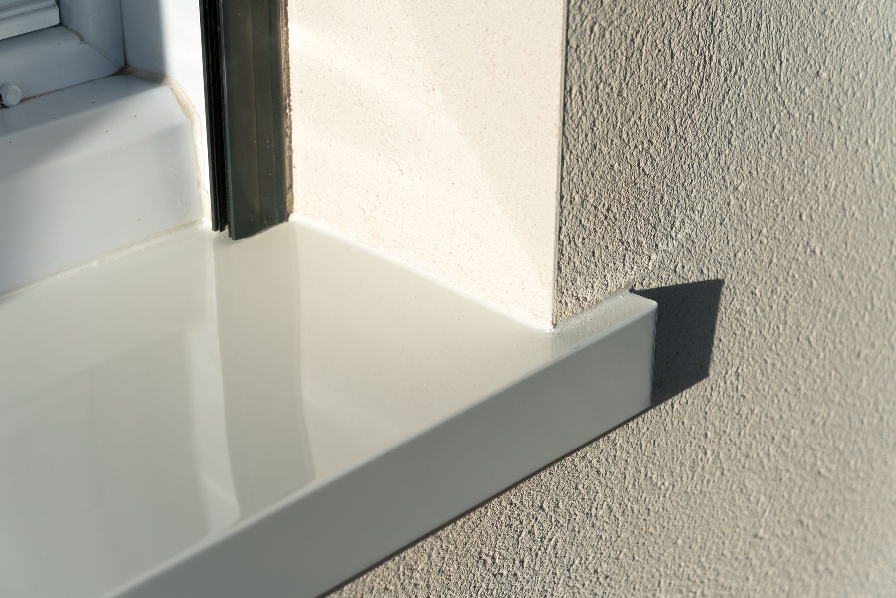 appui de fenetre alu blanc habillage aluminium blanc fenetres