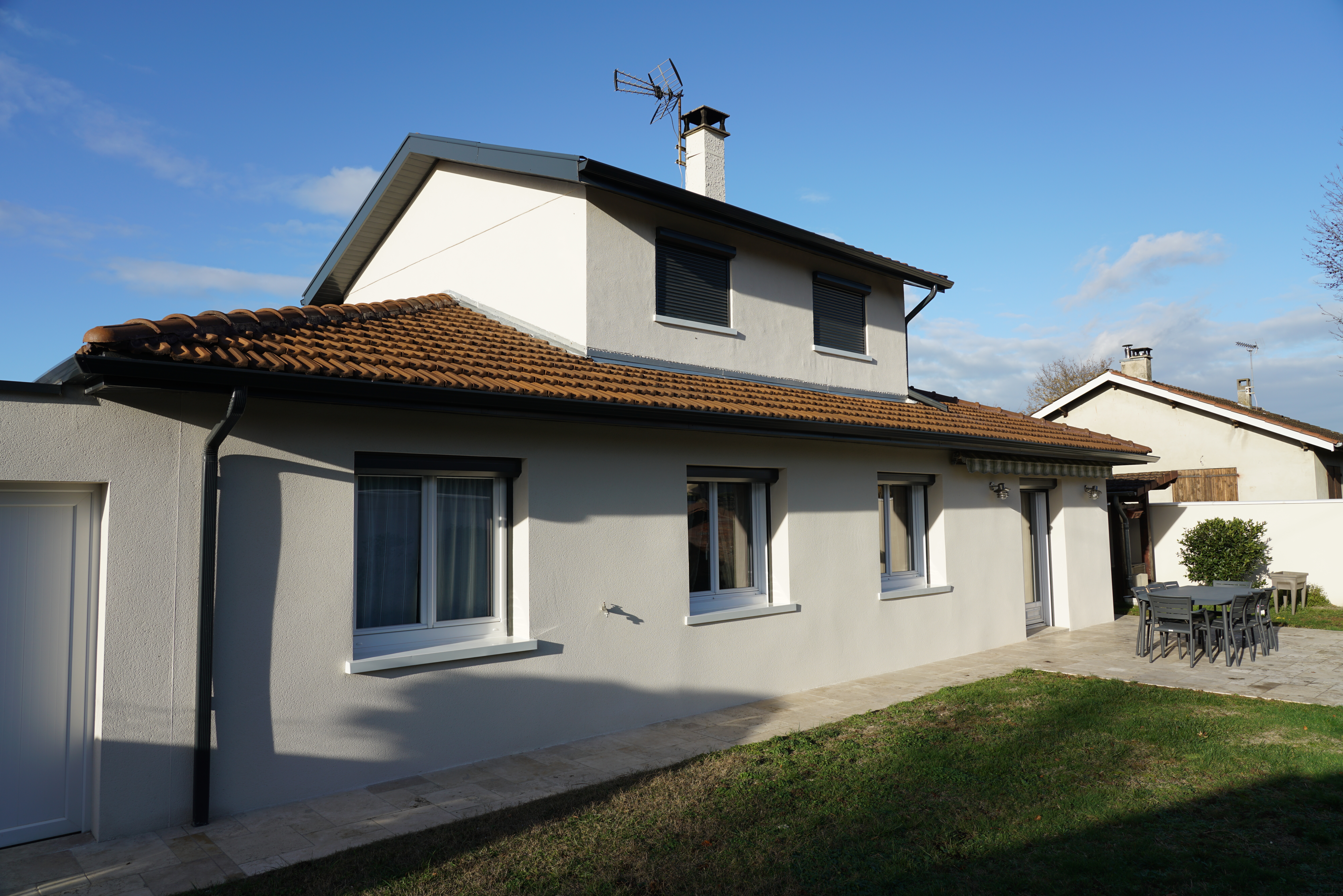 habillage des appuis de fenetres sur une maison habillage aluminium appui de fenêtres
