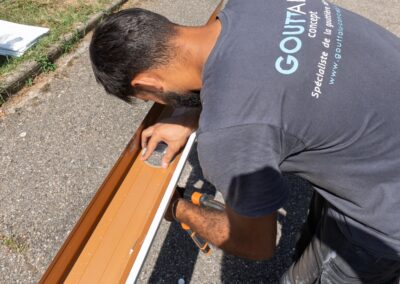 naissance sur gouttière aluminium